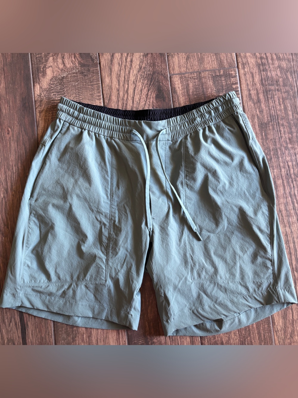 lululemon athletica Men's Drawstring Athletic Shorts
